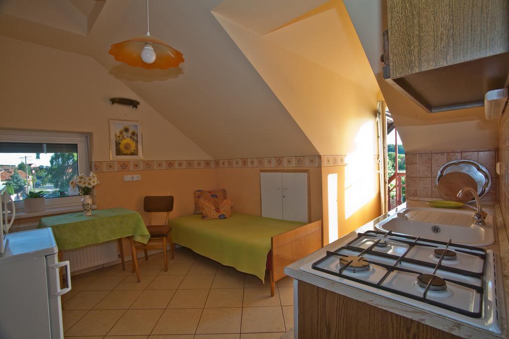 Margaret Apartman إيغيرسولوك الغرفة الصورة